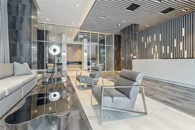 Condo Apartment in Oakville