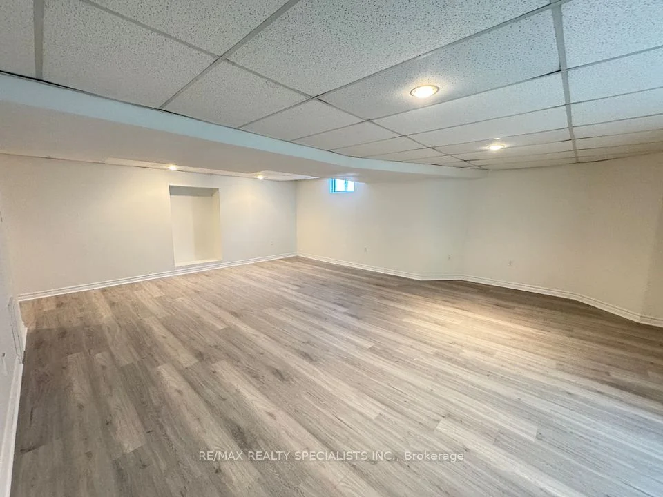 3180 Dovetail Mews BSMT, Mississauga, ON L5L 5K4