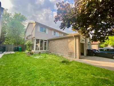 Semi-Detached in Mississauga