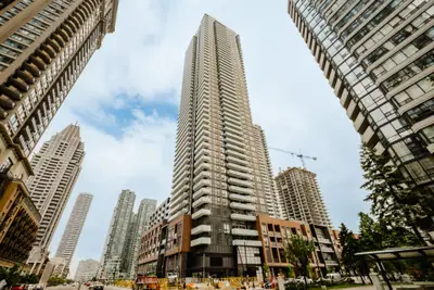 Common Element Condo in Mississauga