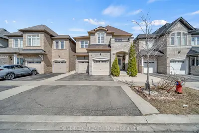 Detached in Brampton