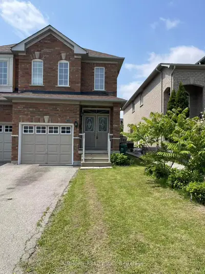 Semi-Detached in Mississauga