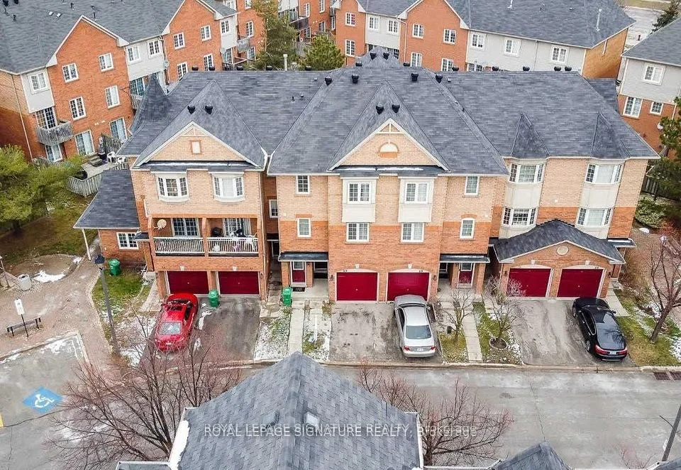 6950 Tenth Line W 29, Mississauga, ON L5N 6Y1