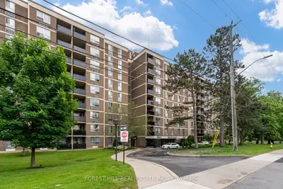 Condo Apartment in Toronto