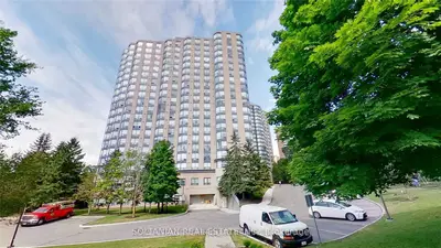Condo Apartment in Toronto