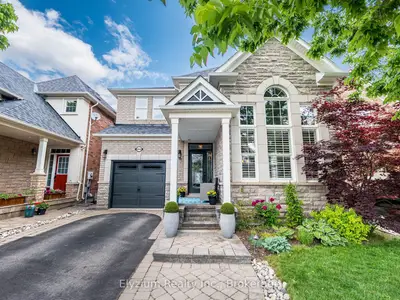 Detached in Oakville
