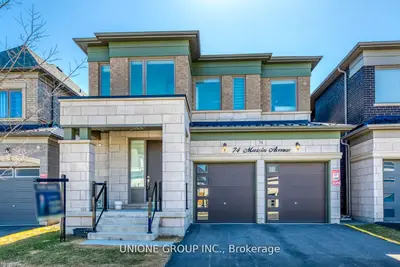 Detached in Oakville