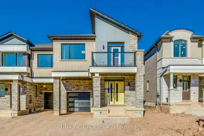 Att/Row/Townhouse in Oakville