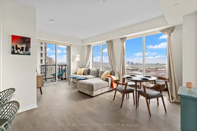 Condo Apartment in Toronto
