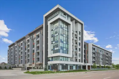 Condo Apartment in Oakville