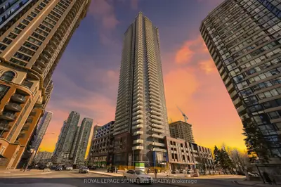Condo Apartment in Mississauga