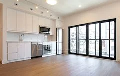 415 Roncesvalles Avenue 5, Toronto W01, On M6r 2n1