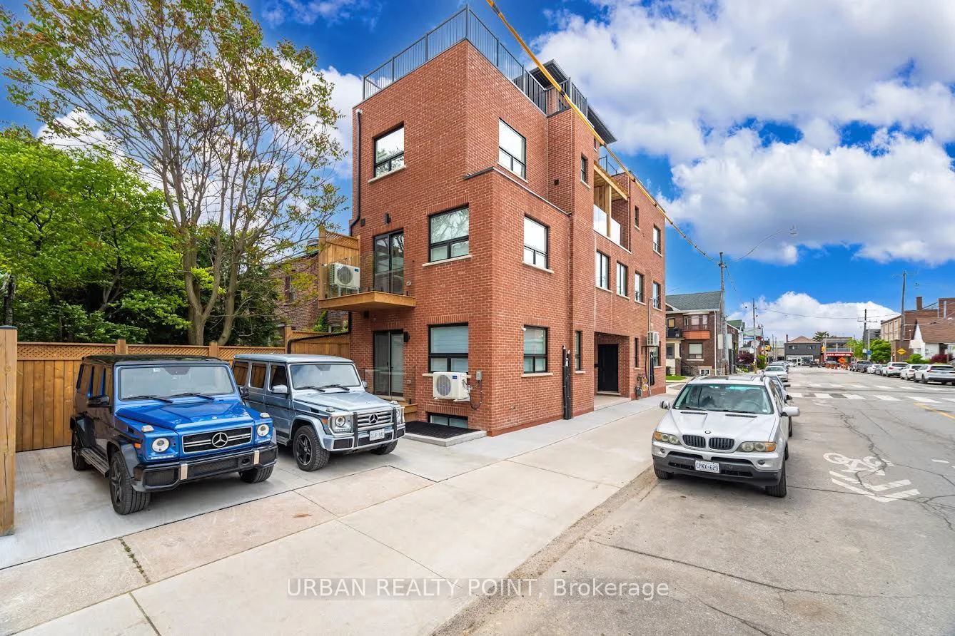 757 Gladstone Avenue 1, Toronto W02, ON M6H 3J5