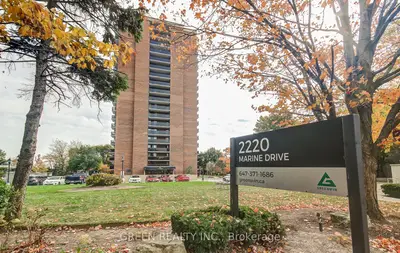 Condo Apartment in Oakville
