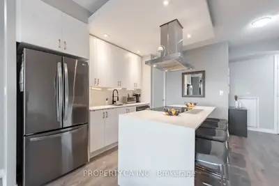 Condo Apartment in Toronto