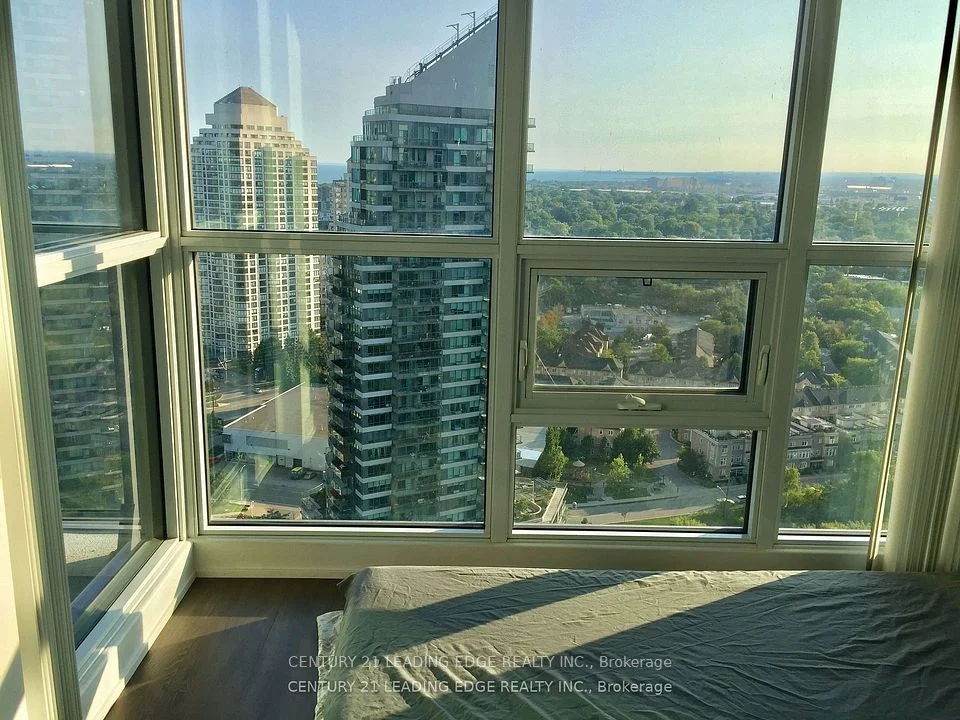 2220 Lake Shore Boulevard W 2710, Toronto W06, ON M8V 0C1