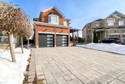 Detached in Brampton