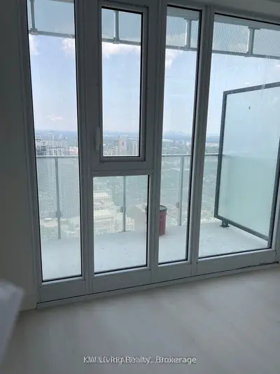 Condo Apartment in Mississauga