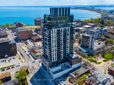 Condo Apartment in Burlington