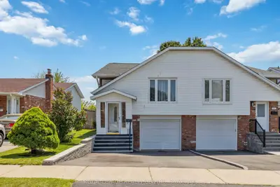 Semi-Detached in Mississauga