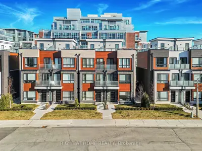 Condo Townhouse in Mississauga