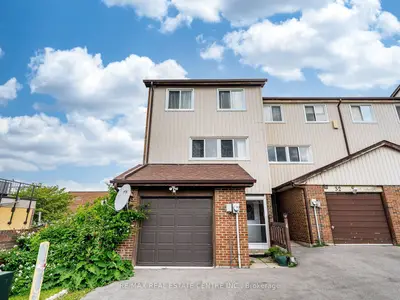 Condo Townhouse in Toronto