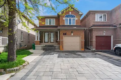 Detached in Brampton