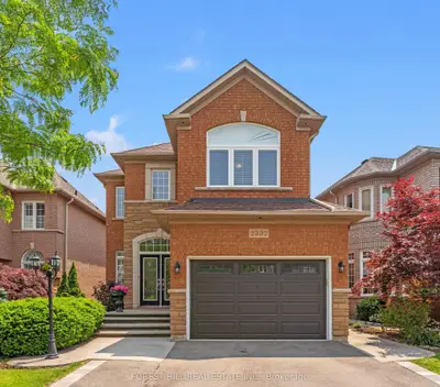 Detached in Oakville