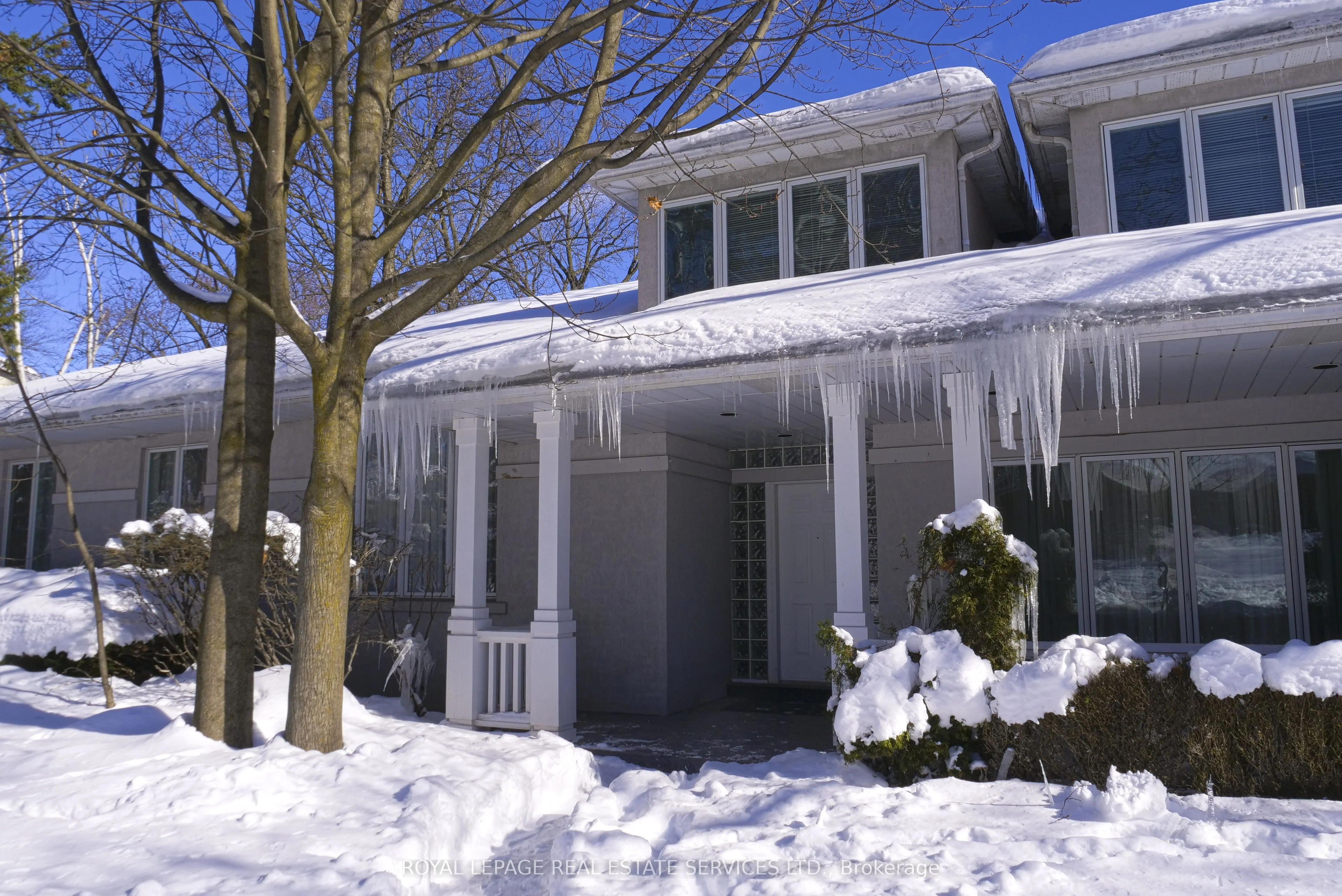 Detached in Oakville