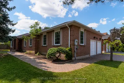 1572 Cartier Court, Mississauga, On L5m 4b3