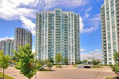 4850 GLEN ERIN Drive 1810, Mississauga, ON L5M 7S1