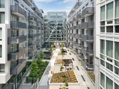 Condo Apartment in Oakville
