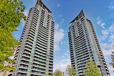 Condo Apartment in Mississauga