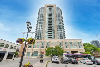 Condo Apartment in Brampton