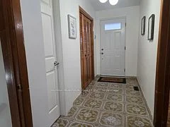 118 Shoreham Drive Ground, Toronto W05, ON M3N 1S9