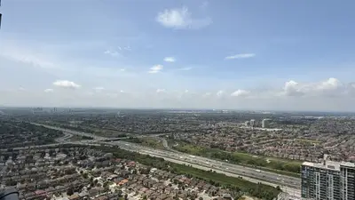 Condo Apartment in Mississauga