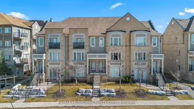Condo Townhouse in Mississauga