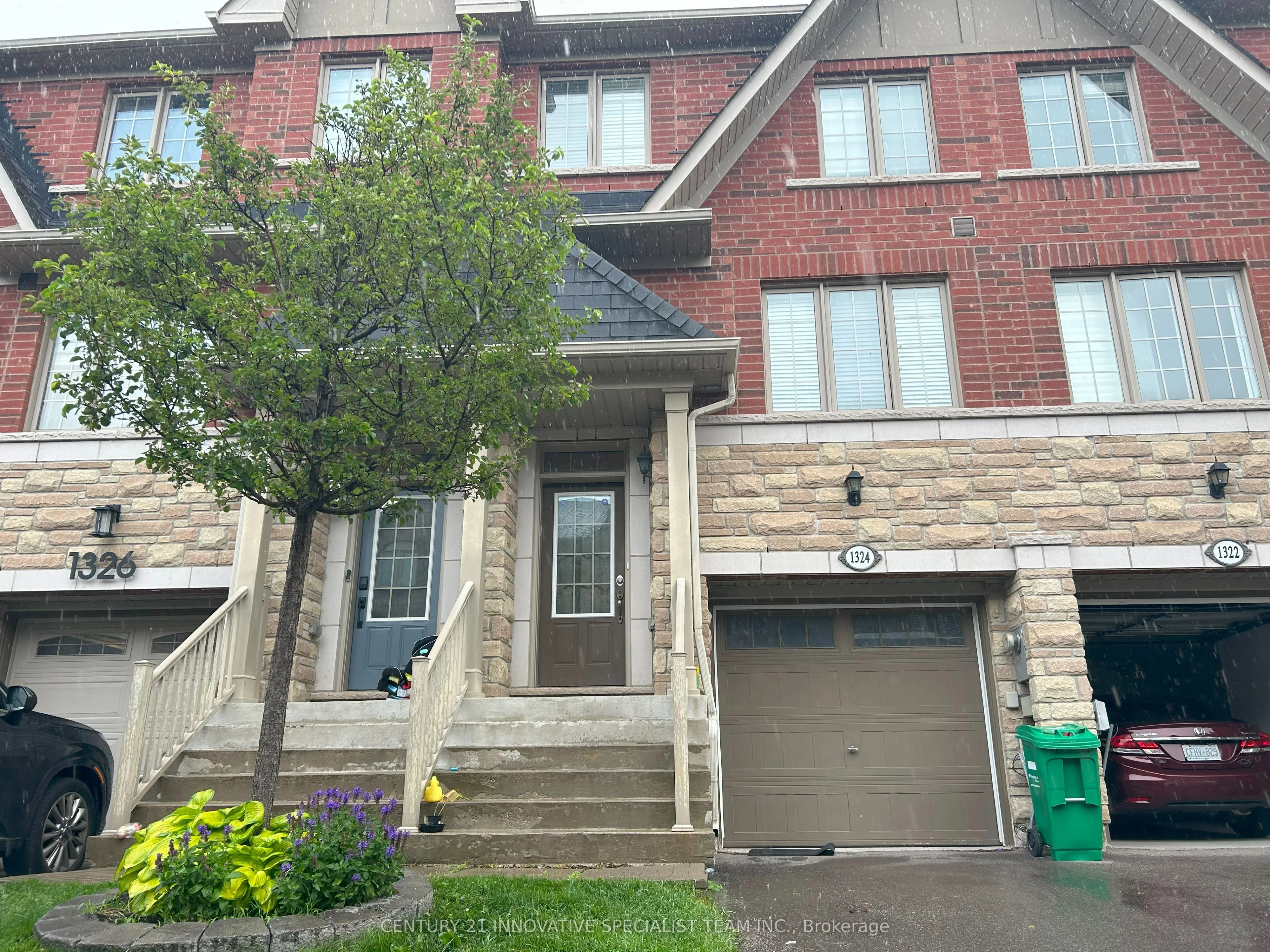 1324 Granrock Crescent, Mississauga, ON L5V 2X1