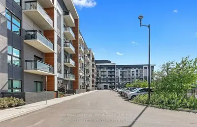 Condo Apartment in Oakville