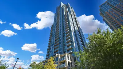 Condo Apartment in Toronto