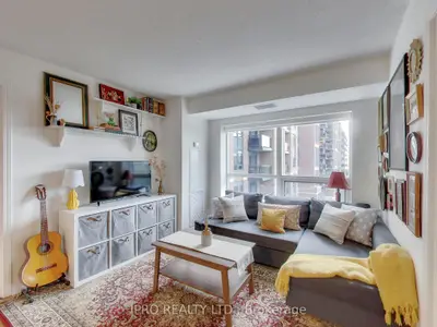 Condo Apartment in Toronto