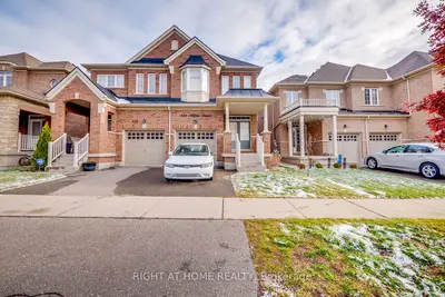 Semi-Detached in Milton