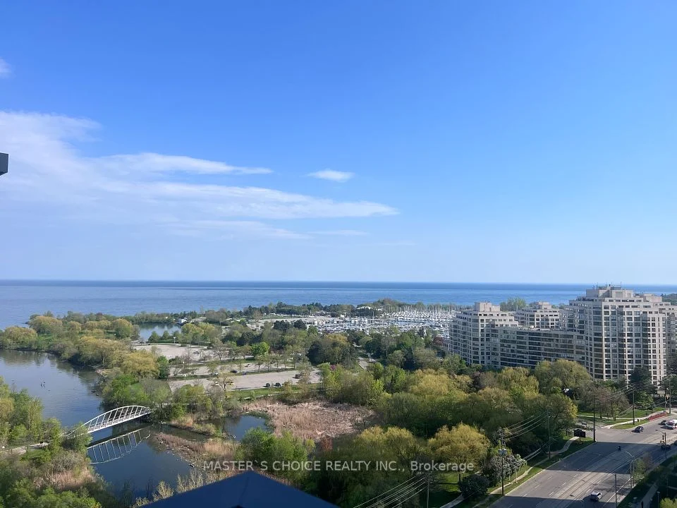 2200 Lake Shore Boulevard 2104, Toronto W06, ON M8V 1A4