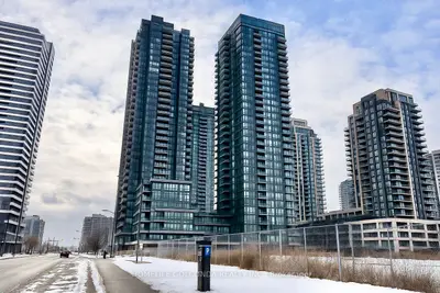 Condo Apartment in Mississauga