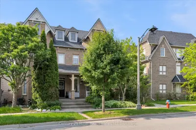 Semi-Detached in Oakville