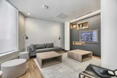 Condo Apartment in Mississauga