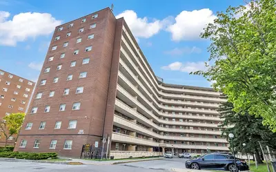 Condo Apartment in Mississauga