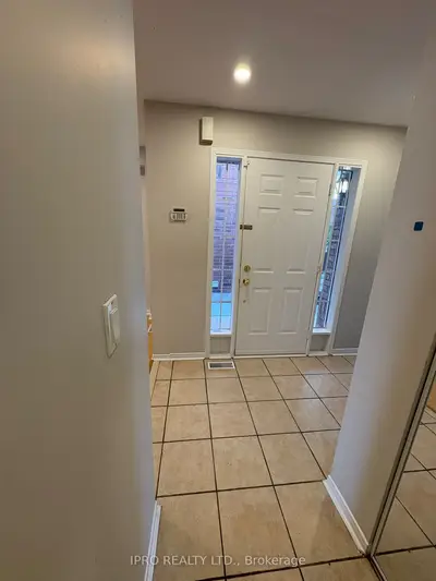 Semi-Detached in Mississauga