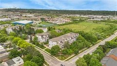 1016 Falgarwood Drive 42, Oakville, On L6h 2p3