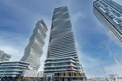 Condo Apartment in Mississauga